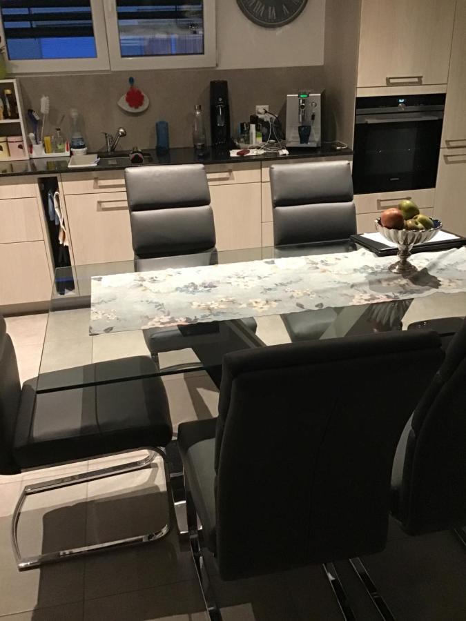 Aux Bord De L'areuse Privatunterkunft