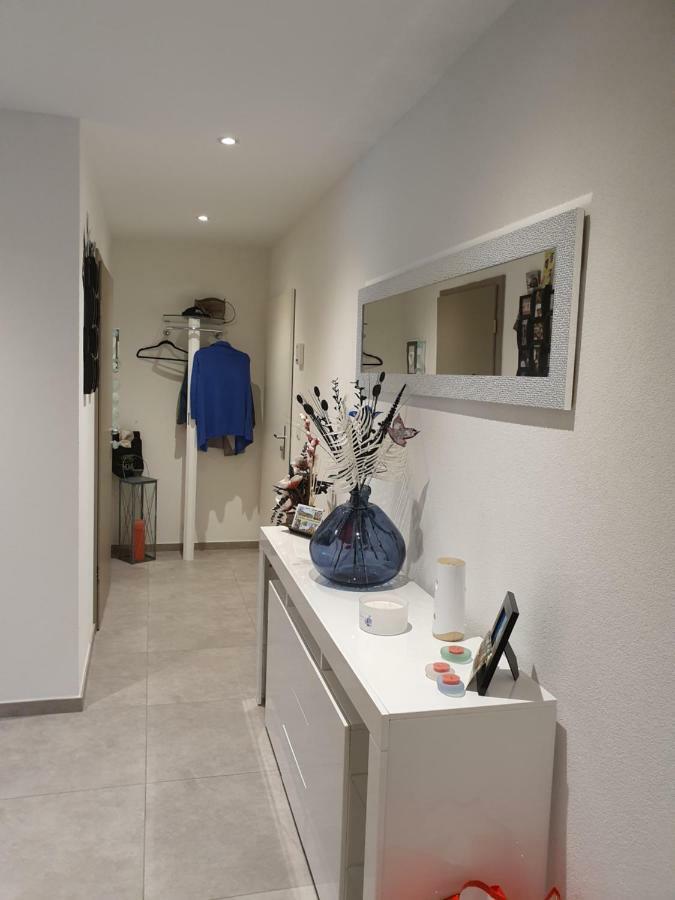 Aux Bord De L'areuse Quarto em Acomodações Particulares Areuse